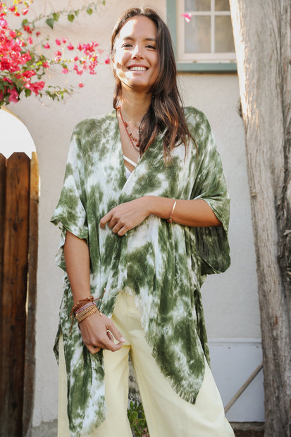 Kimonos teñidos anudados.