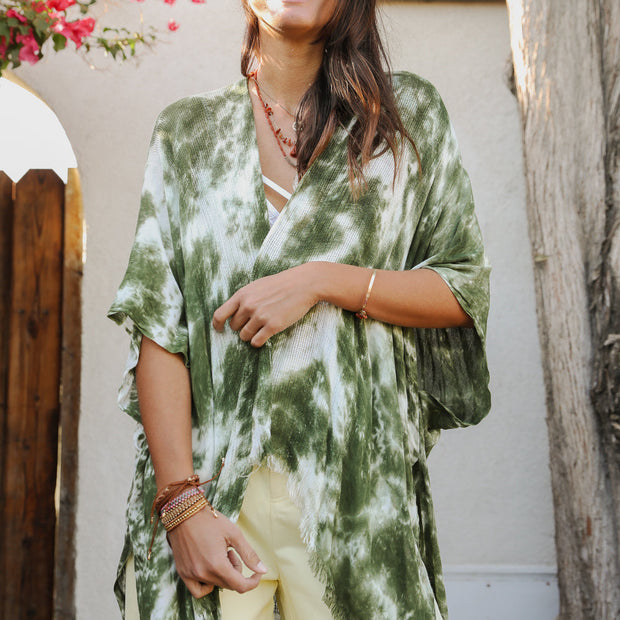 Kimonos teñidos anudados.