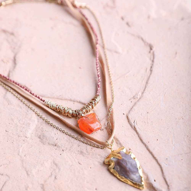 Gem Layered Necklace – Gold Pendant with Agate Stone
