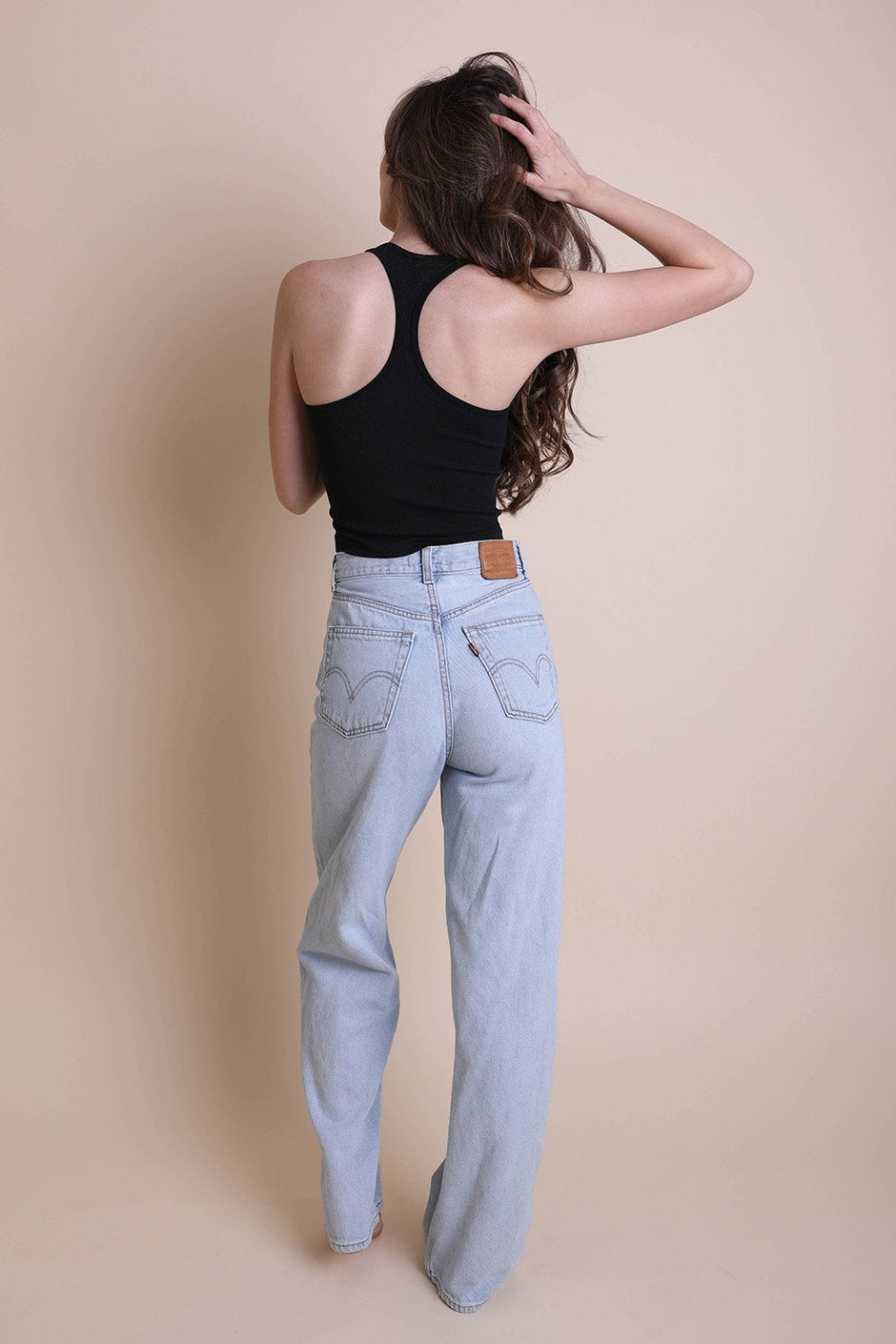 Bramis - Camiseta de cuello alto y espalda cruzada.