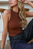 Bramis - Camiseta de cuello alto y espalda cruzada.