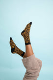 Chaussettes en tricot à imprimé léopard.