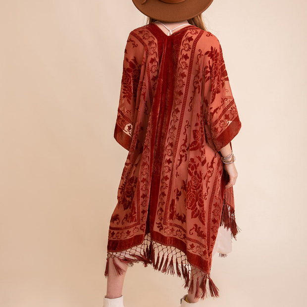 Kimonos de tapiz de malla de terciopelo.