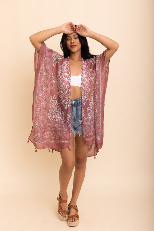 Kimonos con borlas de mandala.