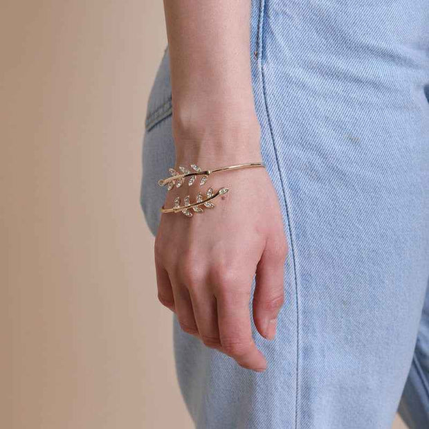 Olive Leaf Minimal Gold Bangle