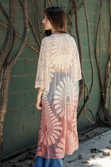 Kimono de encaje bohemio con efecto ombré