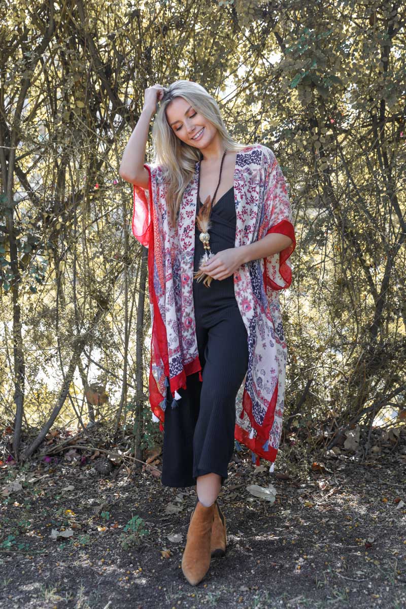 Kimonos de patchwork con estampado floral de cachemira.