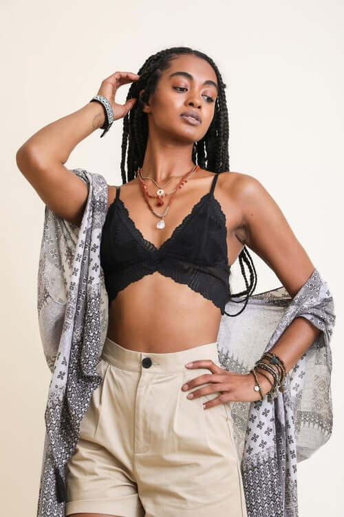 Bralettes en dentelle.