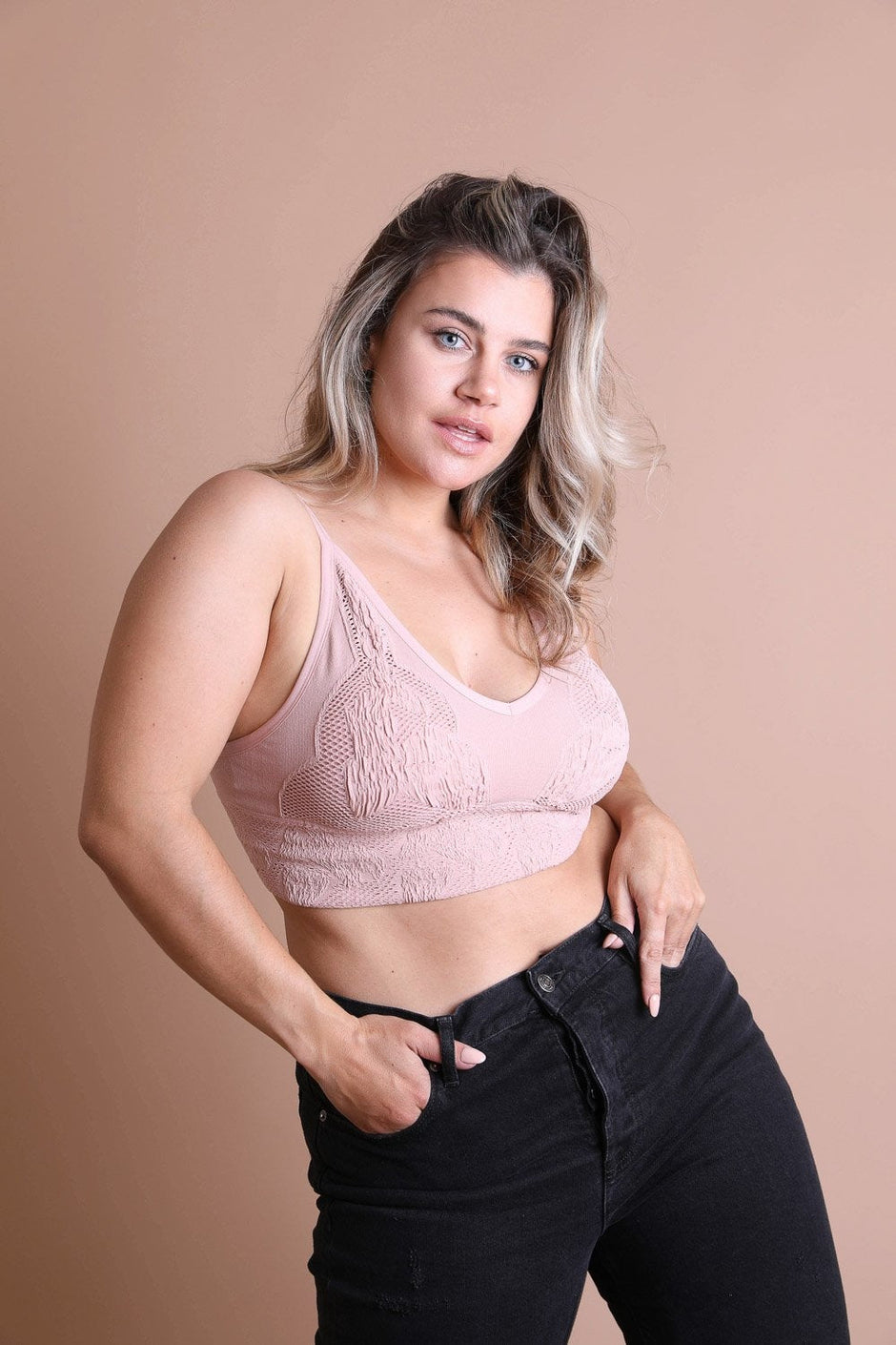 Bramis texturizado acolchado sin costuras 34 DD - 42 C.