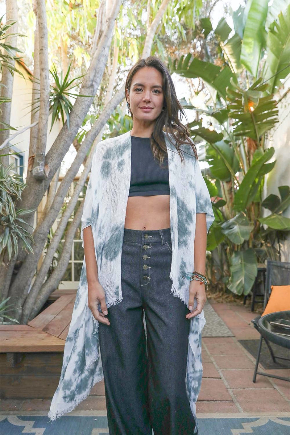 Kimonos festivos con efecto tie-dye.