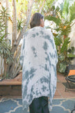 Kimonos festivos con efecto tie-dye.