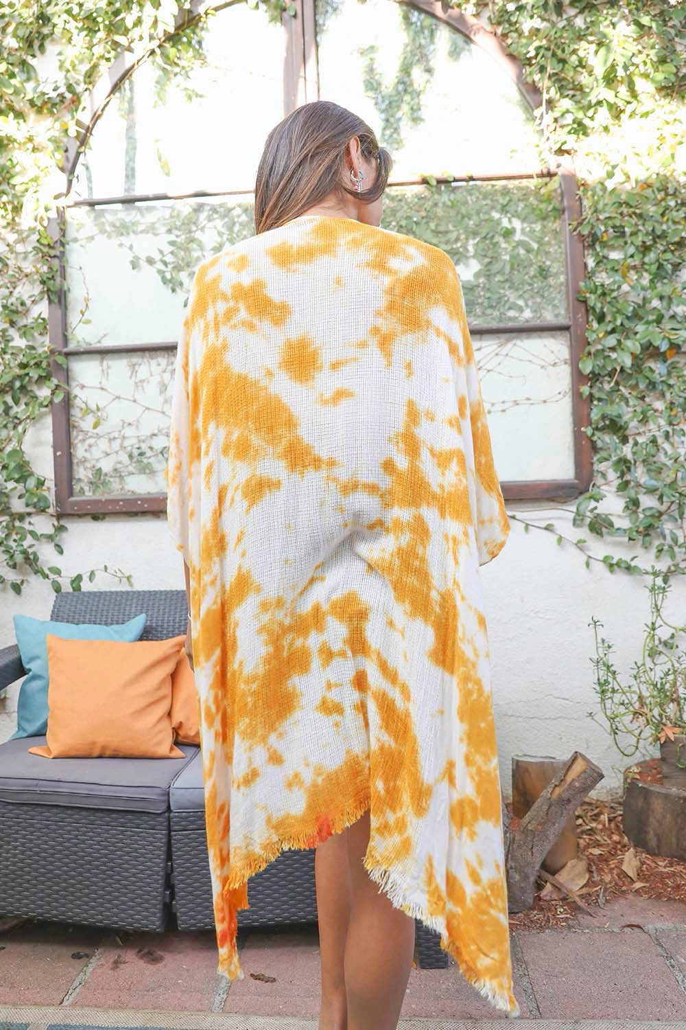 Kimonos festivos con efecto tie-dye.