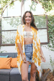 Kimonos festivos con efecto tie-dye.