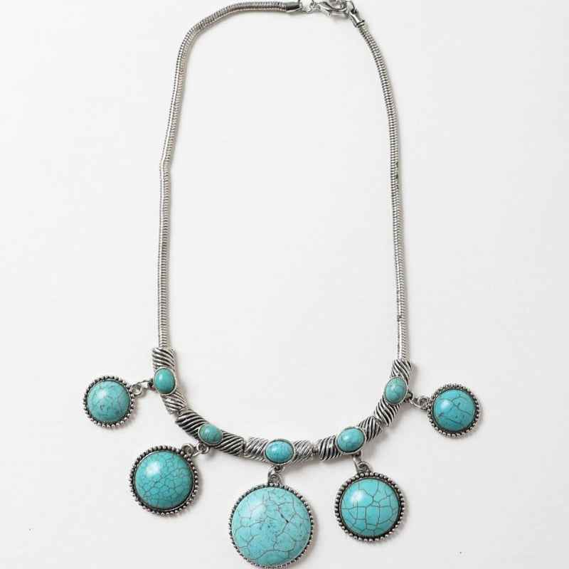 Turquoise Charm Link Necklace – Silver Pendant with Turquoise Stones