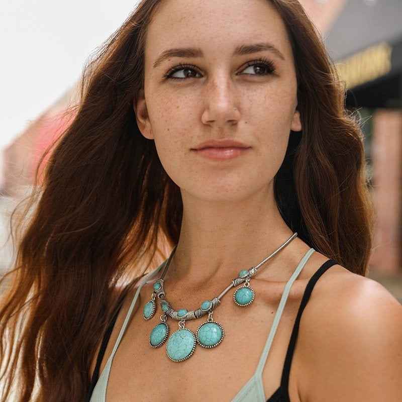 Turquoise Charm Link Necklace – Silver Pendant with Turquoise Stones