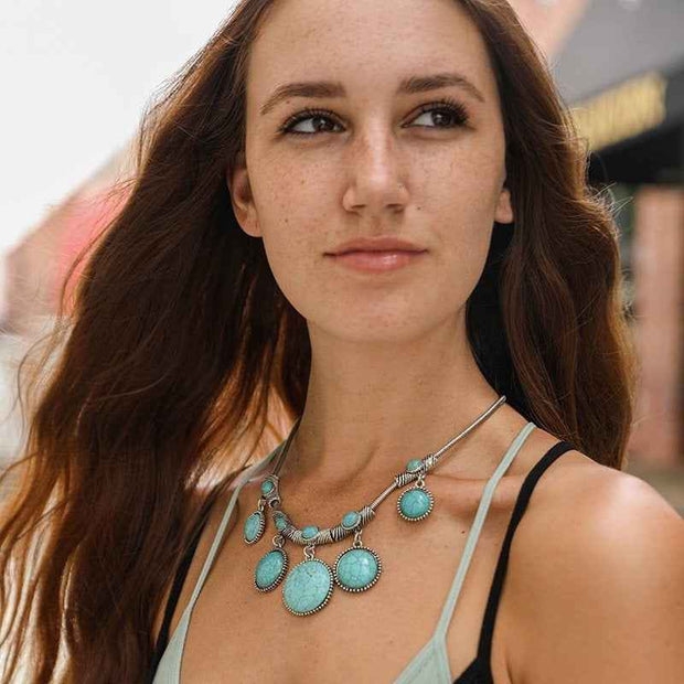 Turquoise Charm Link Necklace – Silver Pendant with Turquoise Stones