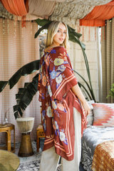 Kimono fleuri de giroflée