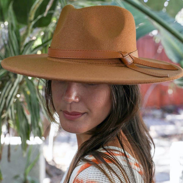 Women Wide Brim Hat Adjustable Strap Stylish Summer Hat